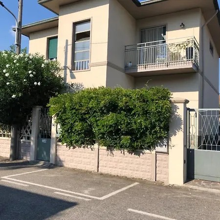 La S'volta Oda ve Kahvaltı 4*